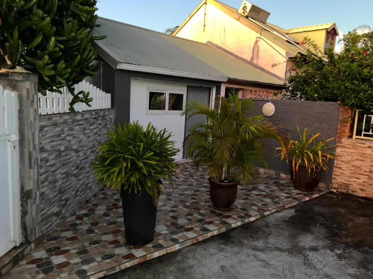 Petit Chalet Baie-Mahault Esterno foto